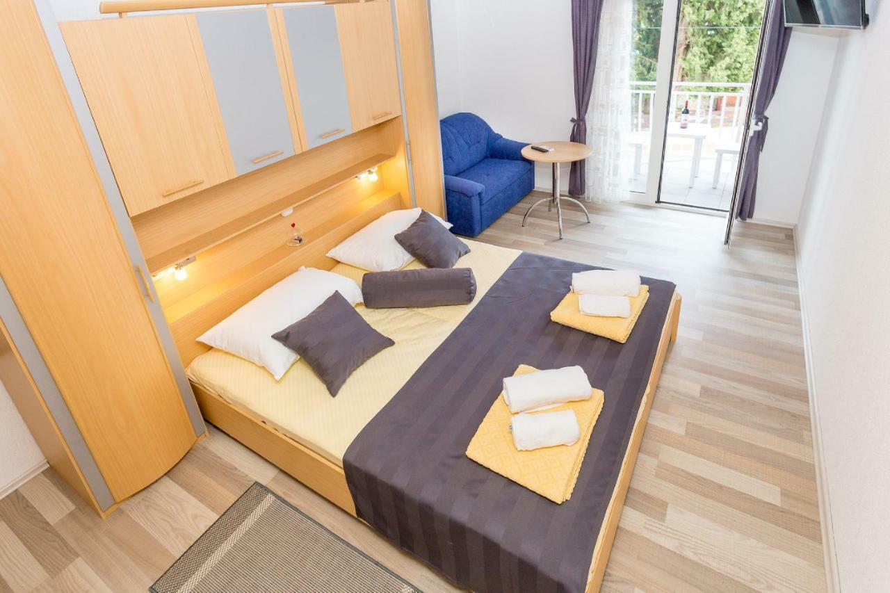 Lanterna Rooms Турань Экстерьер фото