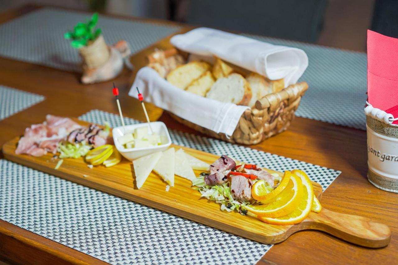 Lanterna Rooms Турань Экстерьер фото