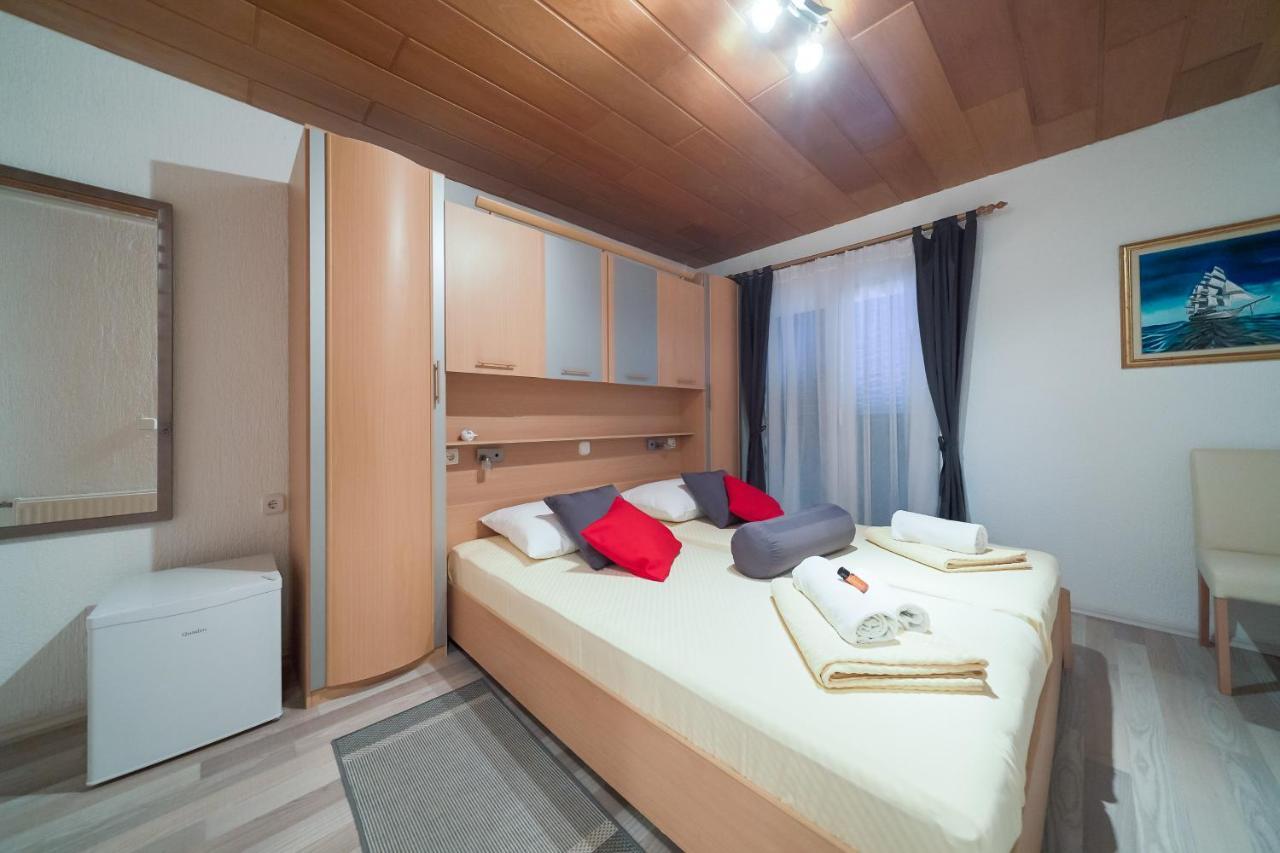 Lanterna Rooms Турань Экстерьер фото