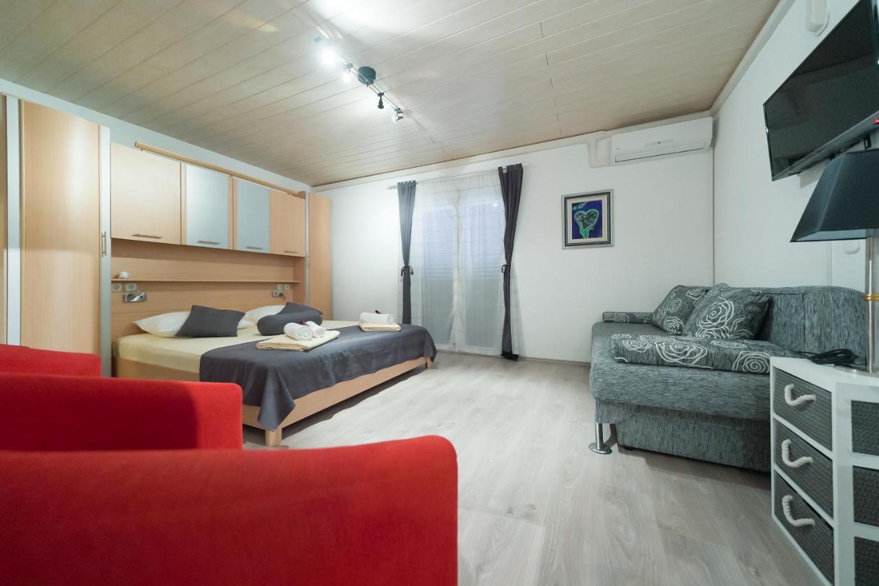 Lanterna Rooms Турань Экстерьер фото