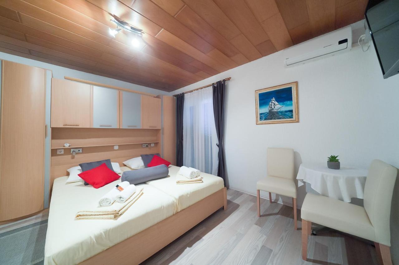 Lanterna Rooms Турань Экстерьер фото