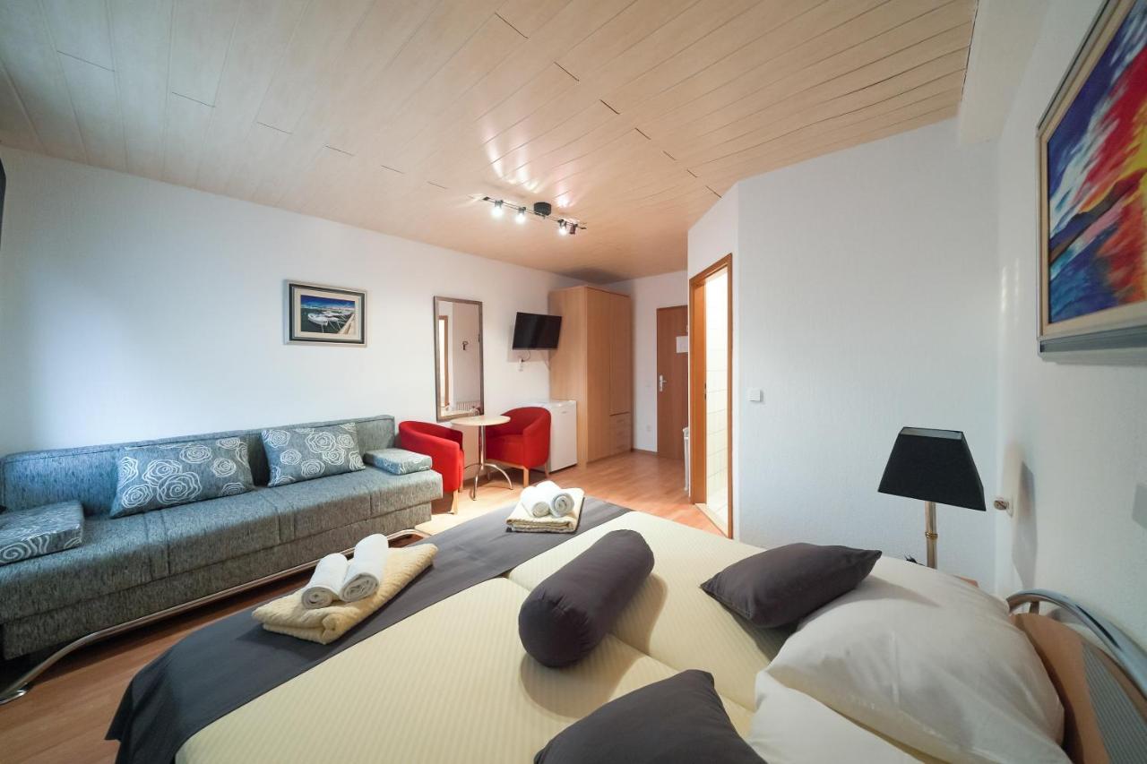 Lanterna Rooms Турань Экстерьер фото