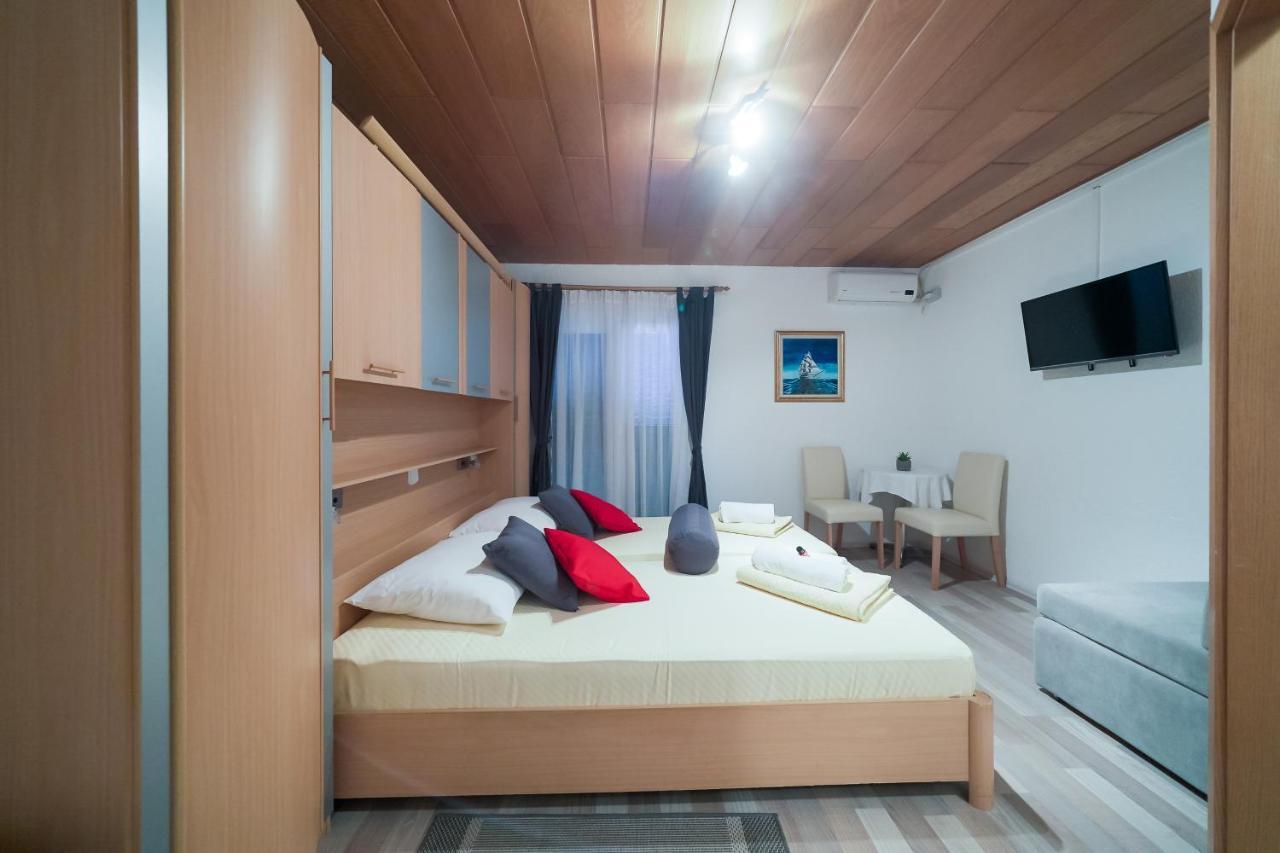 Lanterna Rooms Турань Экстерьер фото
